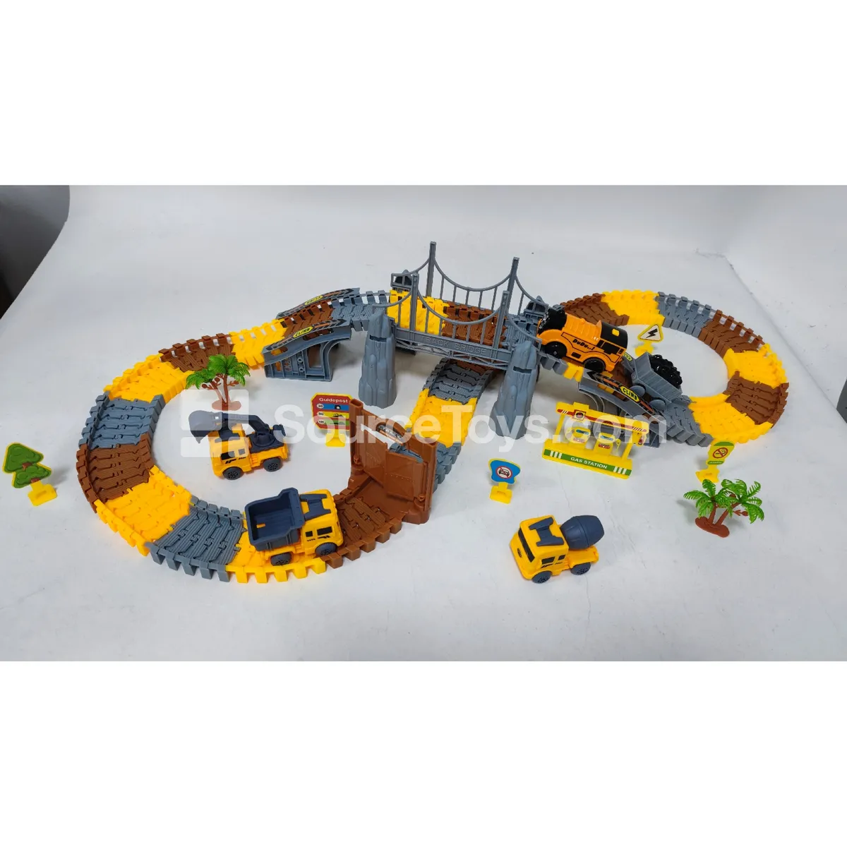 Electric Train Track Set with Carriage 174 pcs