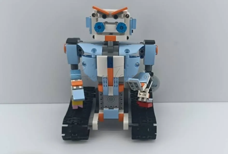 Robert M4 APP-Controlled Robot (Tech Blue) English Version Robert M4 APP-Controlled Robot (Tech Blue) English Version