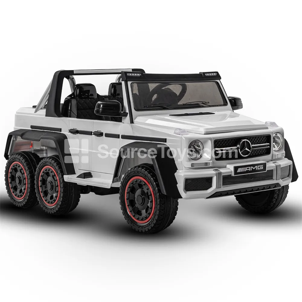 Electric 4WD Remote Control 6-Wheel Off-Road Truck (White/Black) Electric 4WD Remote Control 6-Wheel Off-Road Truck (White/Black)