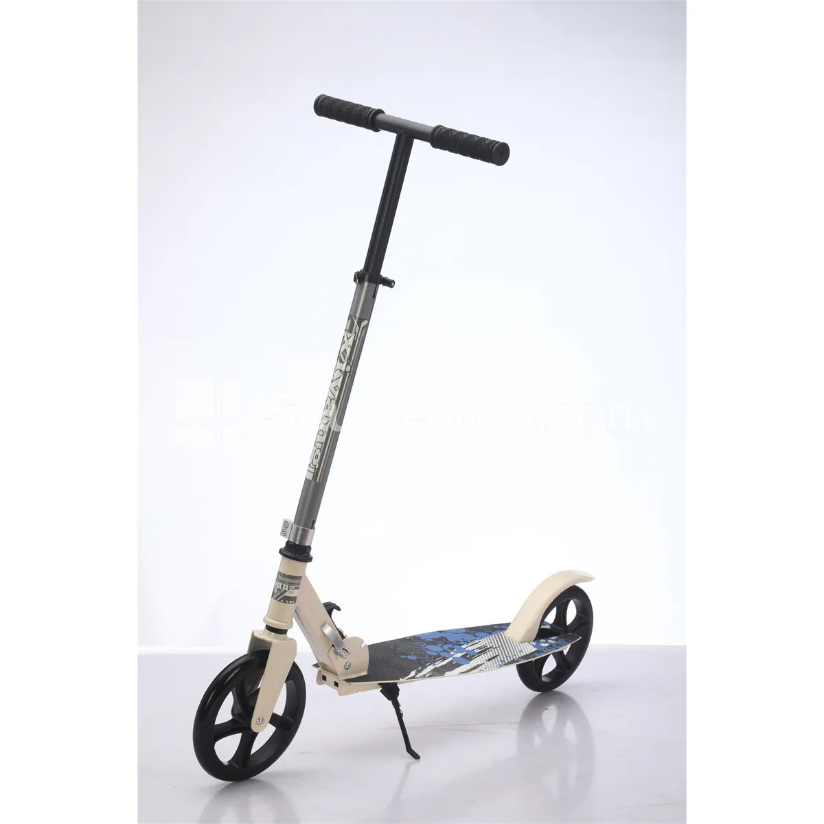 Scooter Matte Black Off-White with Kickstand Scooter Matte Black Off-White with Kickstand