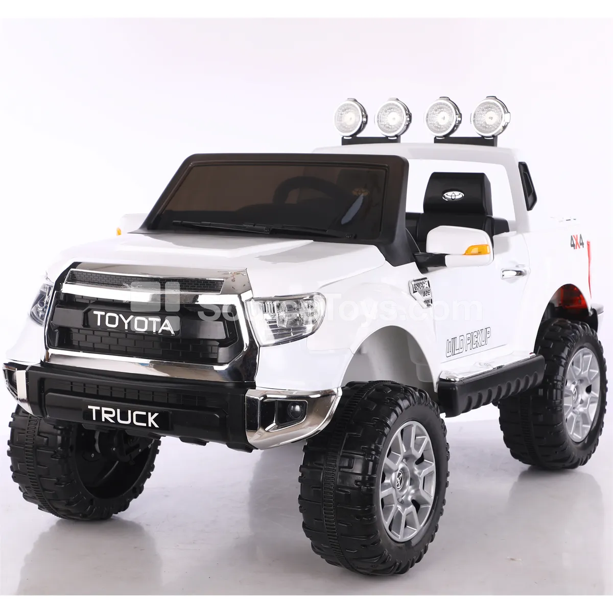 Electric Remote Control 4WD 3-Door Ride-On SUV (Red, White, Blue)