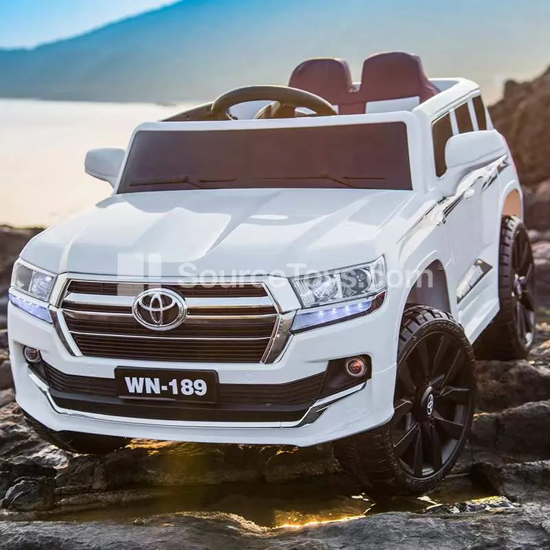Electric Remote Control Double-Drive Open-Top Off-Road Ride-On with Double Doors (White, Red)