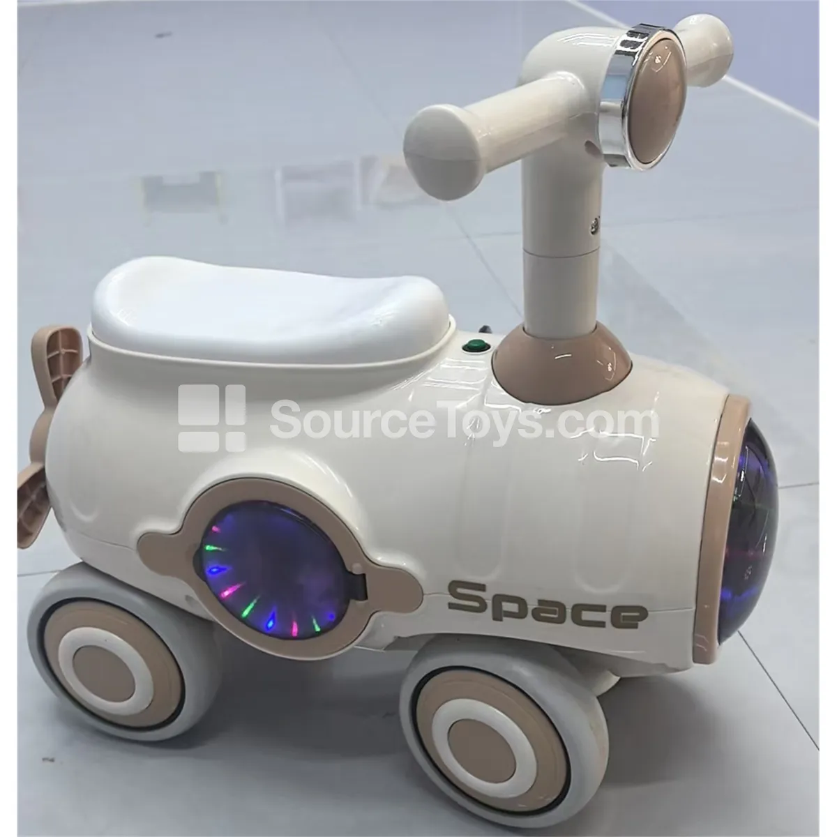 Scooter (Pearl Pink, Khaki, Blue, Pearl White) Scooter (Pearl Pink, Khaki, Blue, Pearl White)