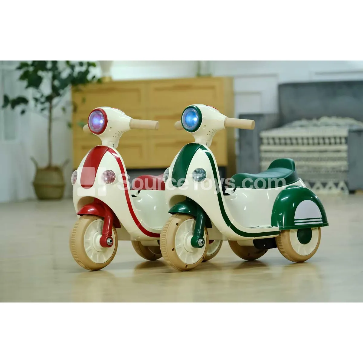 Three-Wheel Scooter Motorcycle (Orange, Pink, Brown, Green) Three-Wheel Scooter Motorcycle (Orange, Pink, Brown, Green)