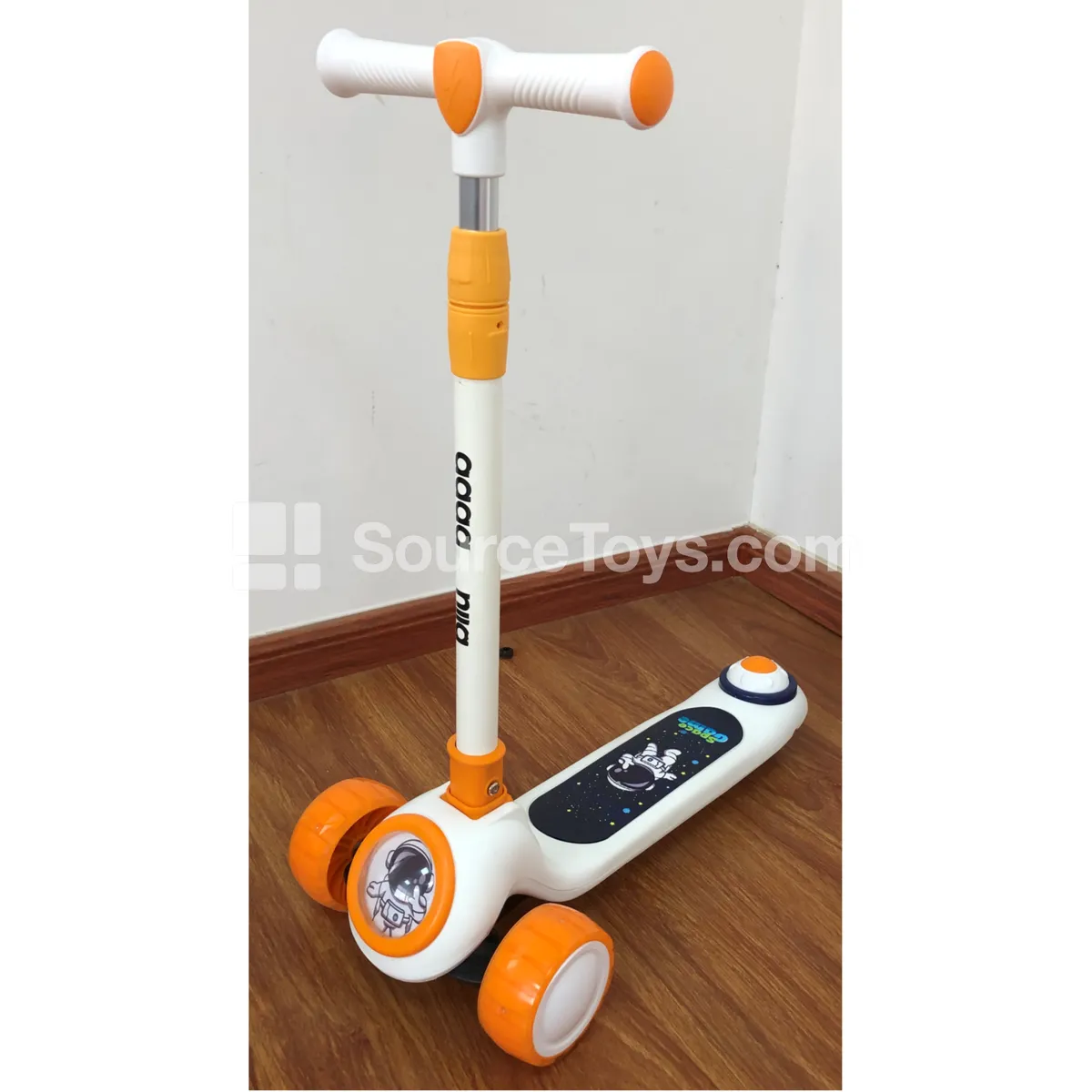 Astronaut Kids Scooter (Pink, Blue, Yellow) Astronaut Kids Scooter (Pink, Blue, Yellow)