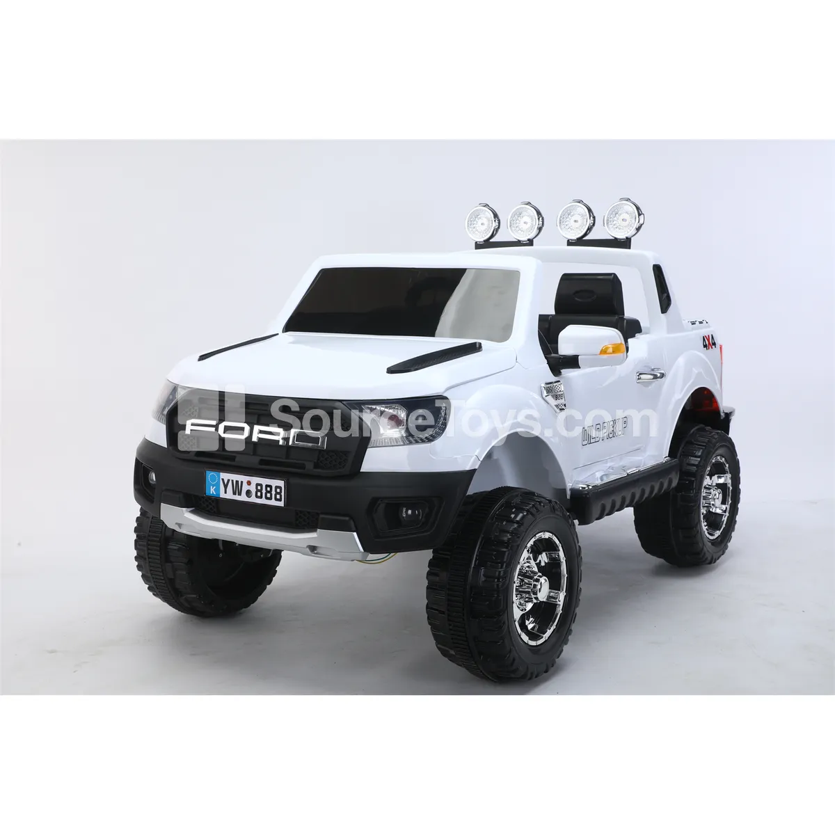 Electric Remote Control 4WD SUV Ride-On with 3 Opening Doors (Red, White, Blue) Electric Remote Control 4WD SUV Ride-On with 3 Opening Doors (Red, White, Blue)